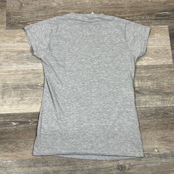 District 9 3/4 T-Shirt Womens Size Medium - Picture 9 of 11